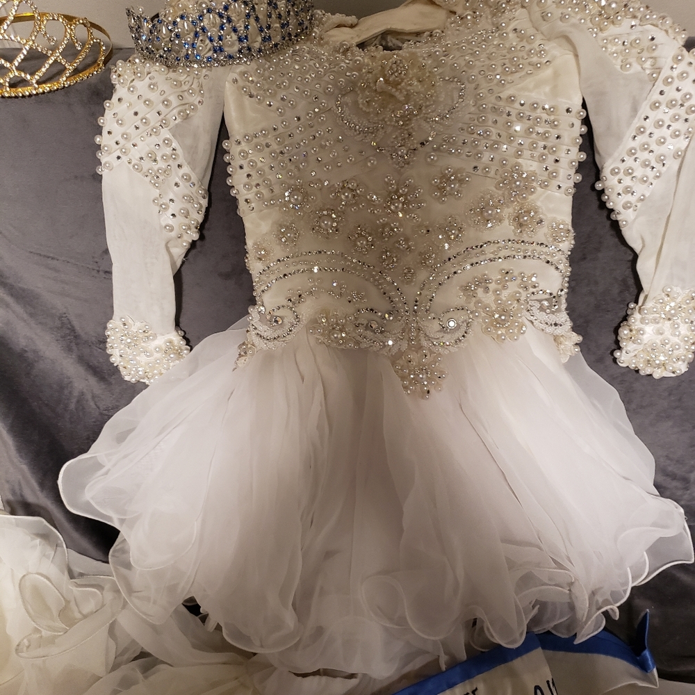 Pageant dress